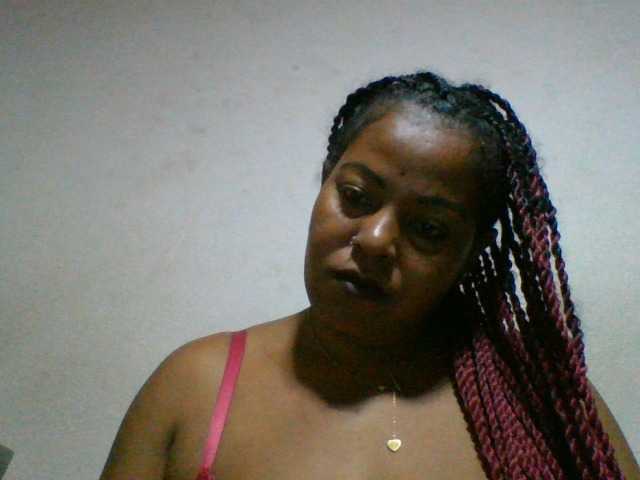 Barbie12 live cam on BongaCams