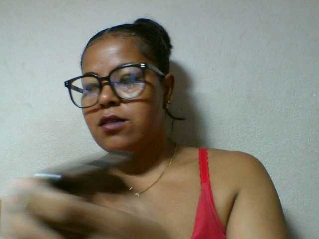 Barbie12 live cam on BongaCams