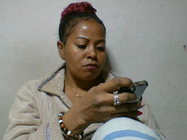 Barbie12 live cam on BongaCams