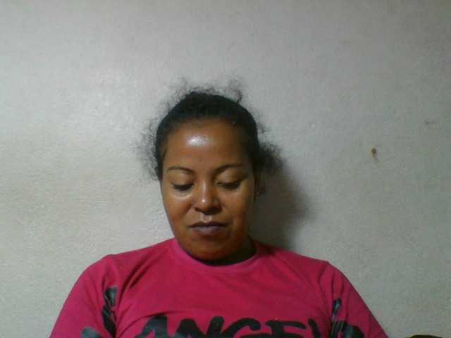 Barbie12 live cam on BongaCams
