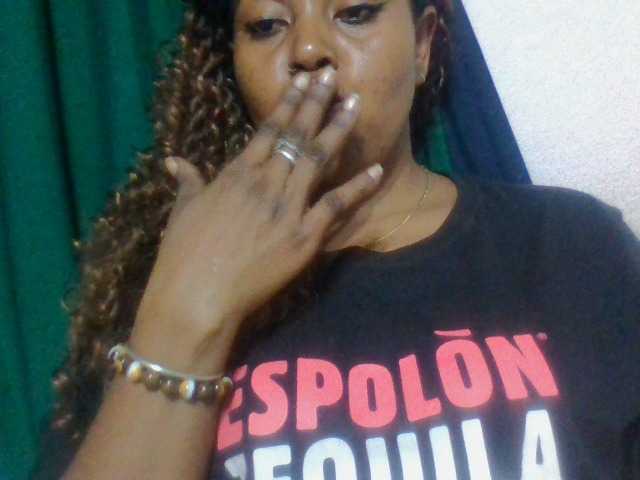 Barbie12 cam en directo en BongaCams