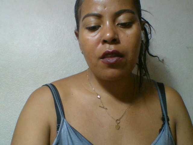 Barbie12 live cam on BongaCams