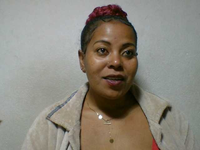 Barbie12 live cam on BongaCams