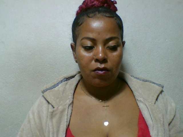 Barbie12 live cam on BongaCams