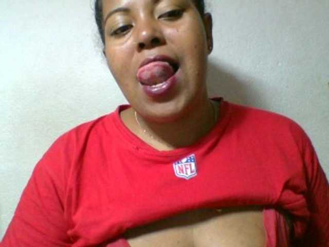 Barbie12 live cam on BongaCams