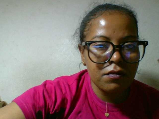 Barbie12 live cam on BongaCams