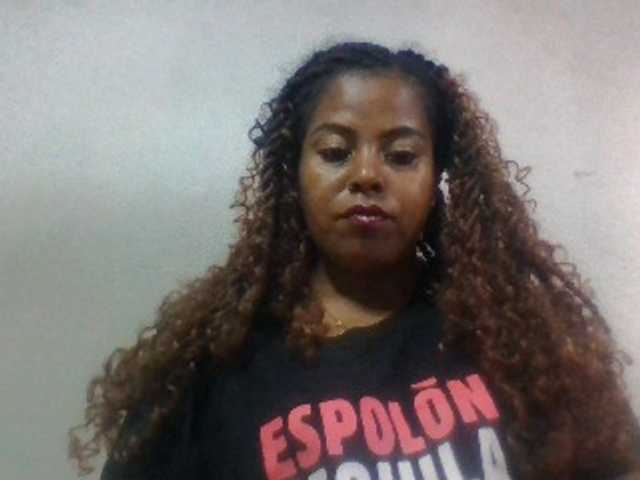 Barbie12 live cam on BongaCams
