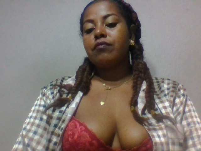 Barbie12 live cam on BongaCams