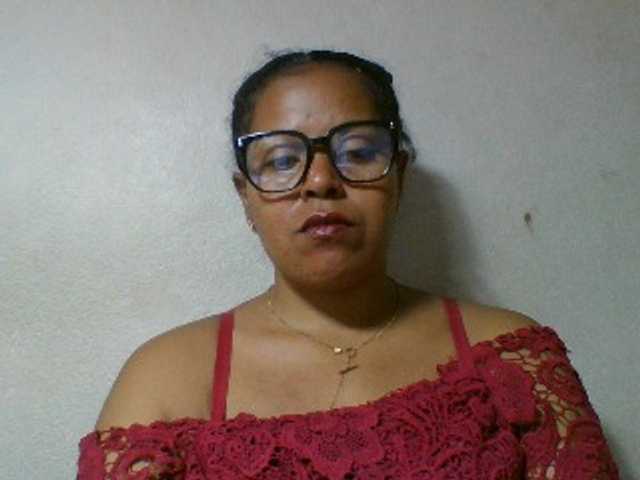 Barbie12 live cam on BongaCams