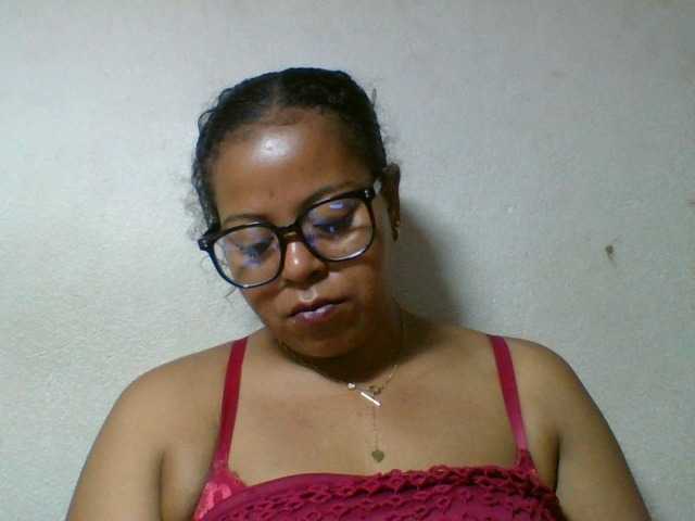 Barbie12 live cam on BongaCams