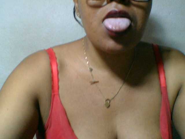 Barbie12 live cam on BongaCams