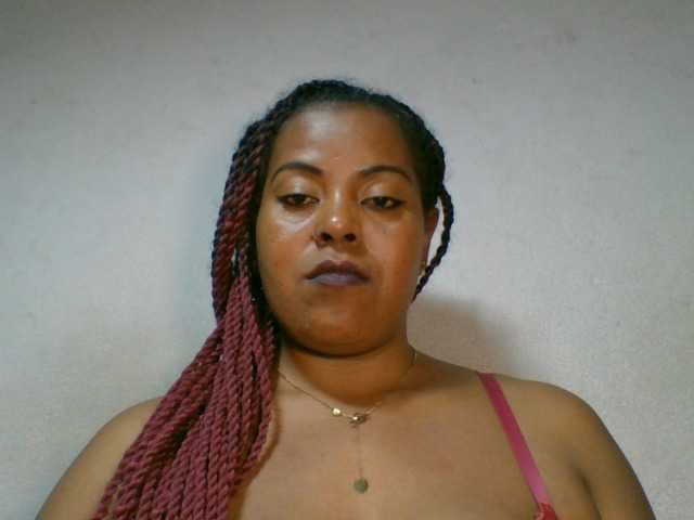Barbie12 live cam on BongaCams