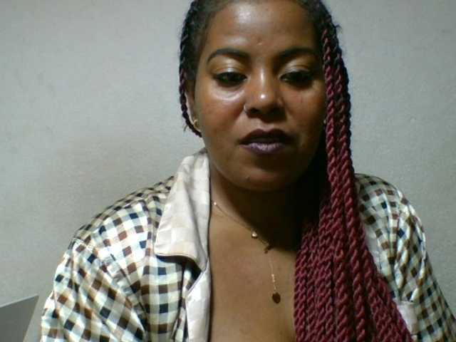 Barbie12 live cam on BongaCams