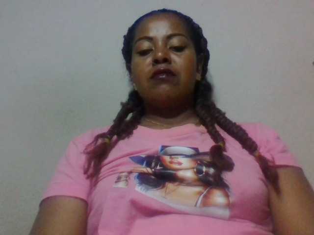 Barbie12 live cam on BongaCams
