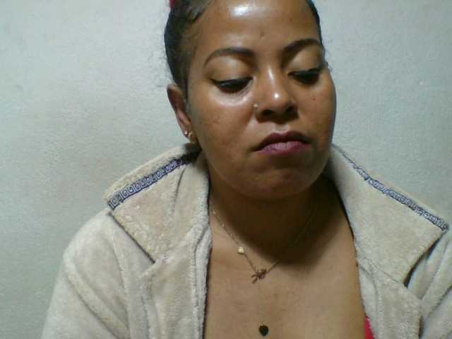 Barbie12 live cam on BongaCams