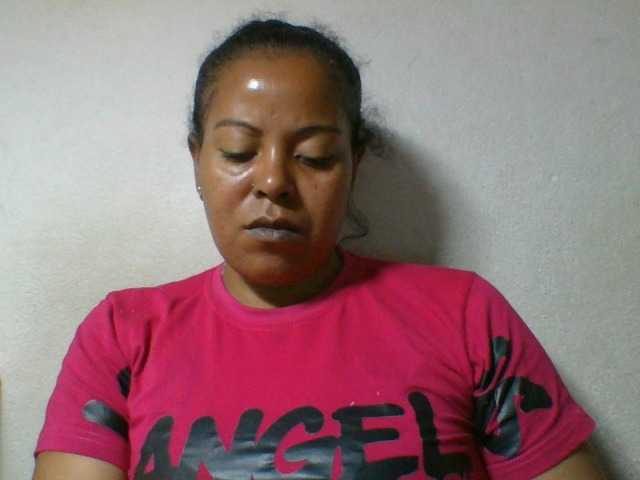 Barbie12 live cam on BongaCams