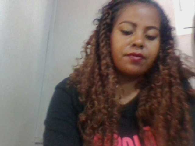 Barbie12 live cam on BongaCams