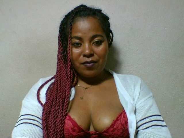 Barbie12 live cam on BongaCams