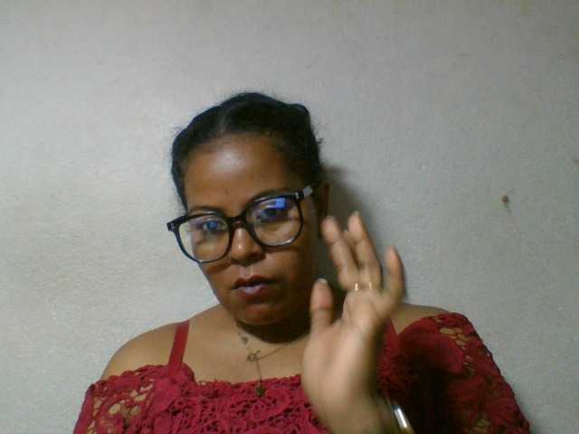 Barbie12 live cam on BongaCams