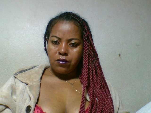 Barbie12 live cam on BongaCams