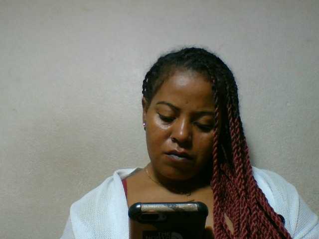 Barbie12 live cam on BongaCams
