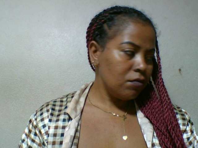 Barbie12 live cam on BongaCams