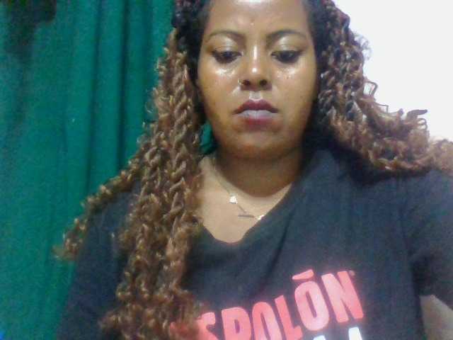 Barbie12 live cam on BongaCams