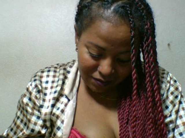 Barbie12 live cam on BongaCams