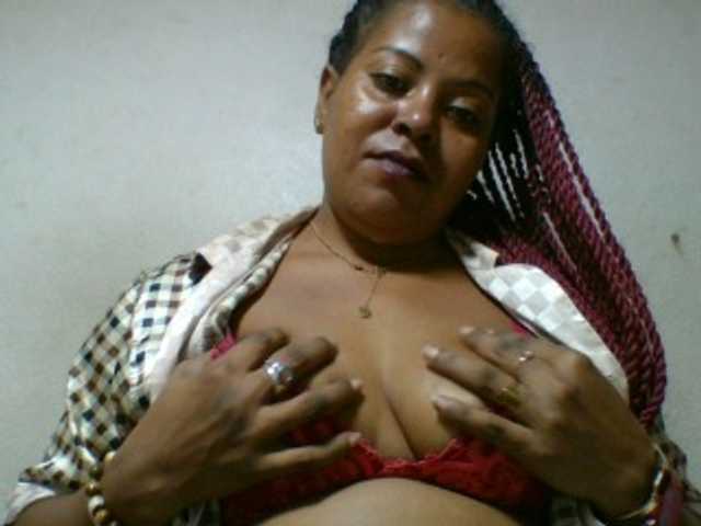 Barbie12 live cam on BongaCams