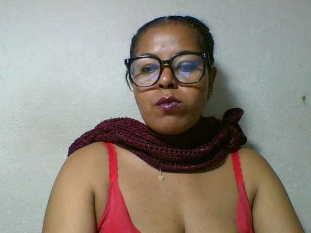 Barbie12 live cam on BongaCams