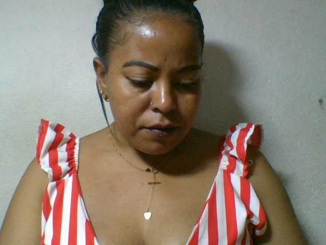 Barbie12 live cam on BongaCams