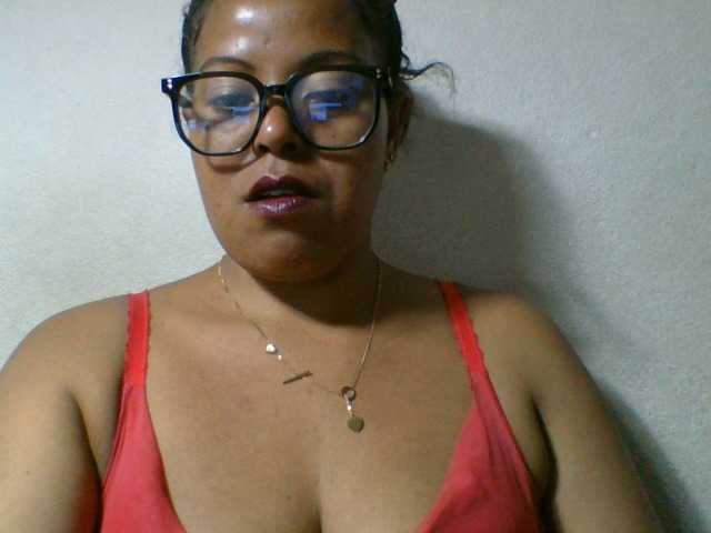Barbie12 live cam on BongaCams