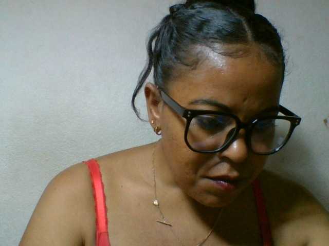Barbie12 live cam on BongaCams