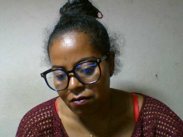 Barbie12 live cam on BongaCams