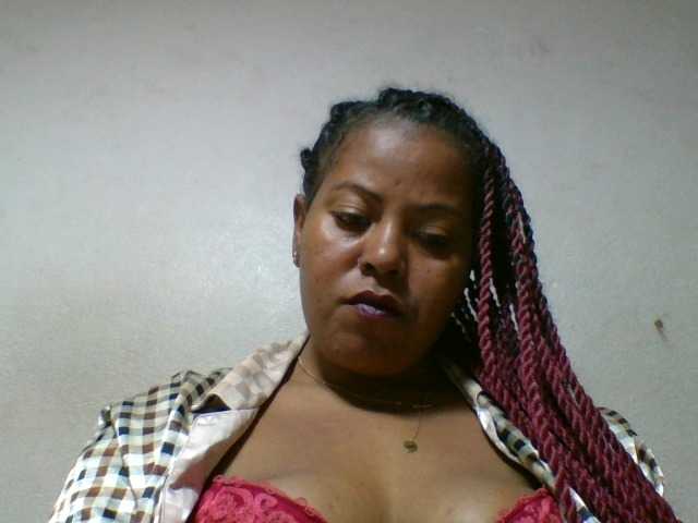 Barbie12 live cam on BongaCams
