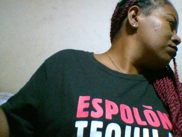 Barbie12 live cam on BongaCams