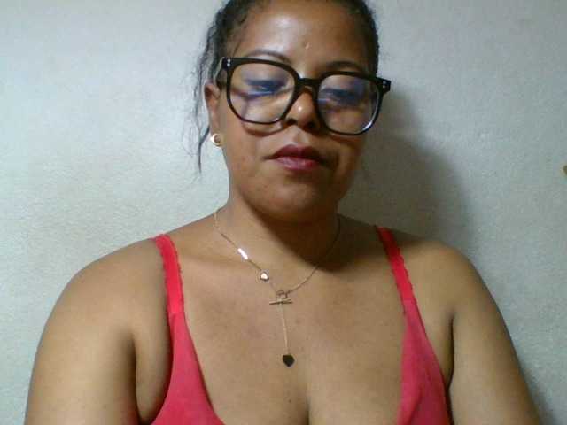 Barbie12 live cam on BongaCams