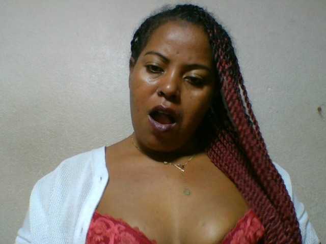 Barbie12 live cam on BongaCams