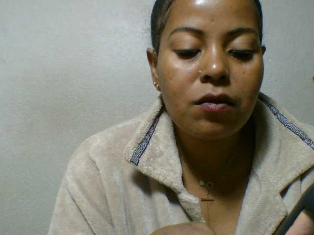 Barbie12 live cam on BongaCams