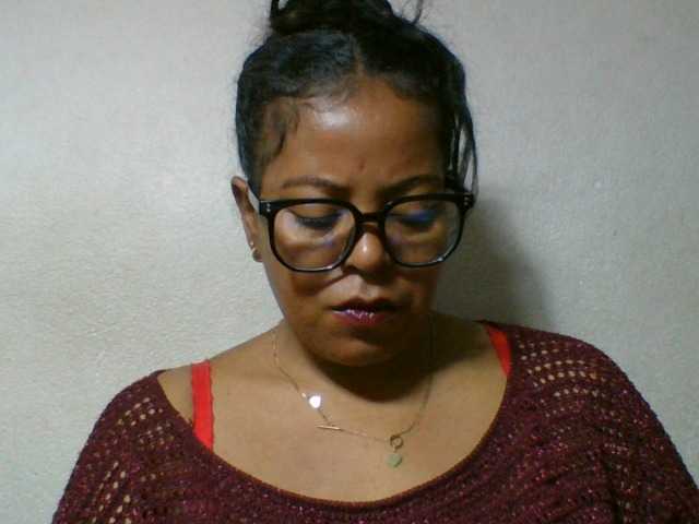 Barbie12 live cam on BongaCams
