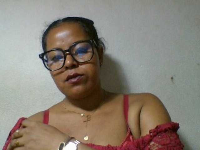 Barbie12 live cam on BongaCams