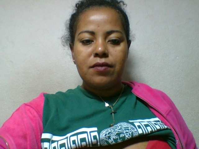 Barbie12 live cam on BongaCams