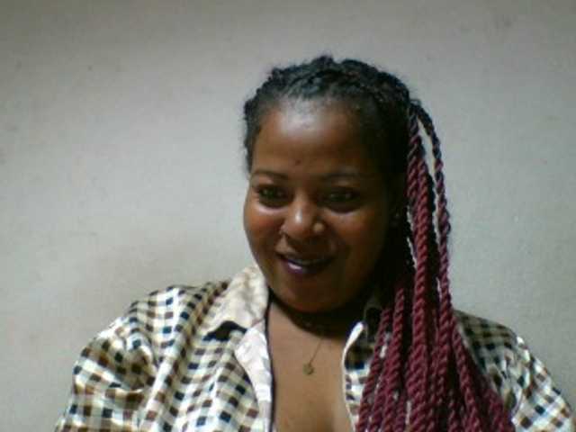 Barbie12 live cam on BongaCams