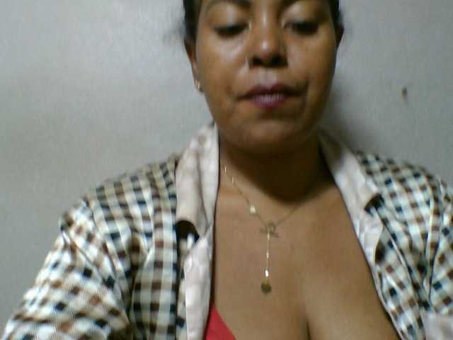 Barbie12 live cam on BongaCams