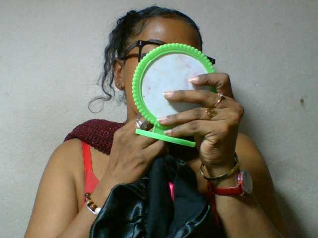Barbie12 live cam on BongaCams