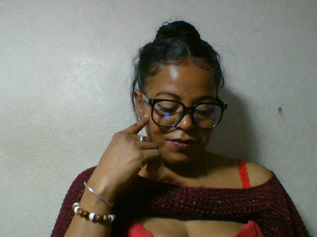 Barbie12 live cam on BongaCams