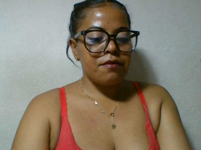 Barbie12 live cam on BongaCams