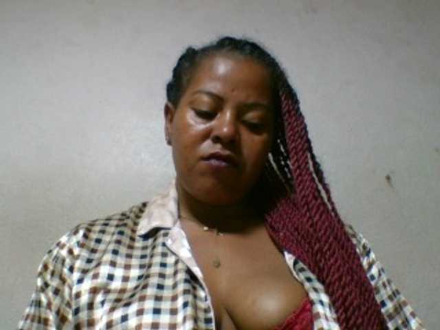 Barbie12 live cam on BongaCams