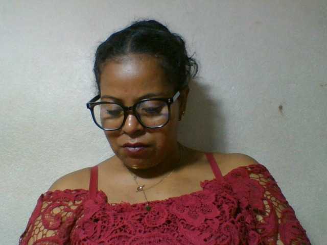 Barbie12 live cam on BongaCams