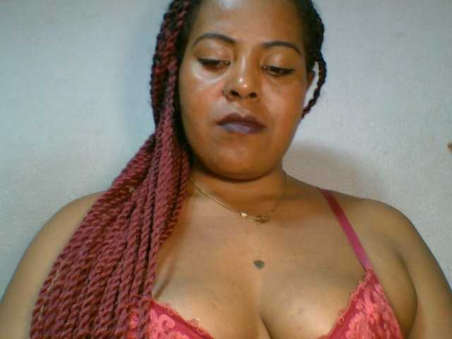 Barbie12 live cam on BongaCams